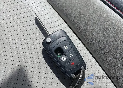 2017 Chevrolet Equinox Premier z USA, uszkodzony, nr VIN 2GNALDEK8H1510701